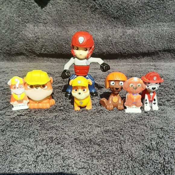 Paw Patrol Assorted Figures Lot (7) - Picture 2 of 11